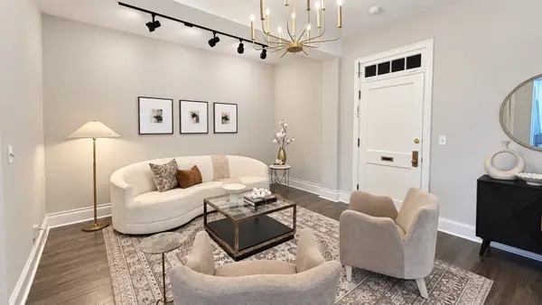 354 N Main St #306, Andover, MA 01810