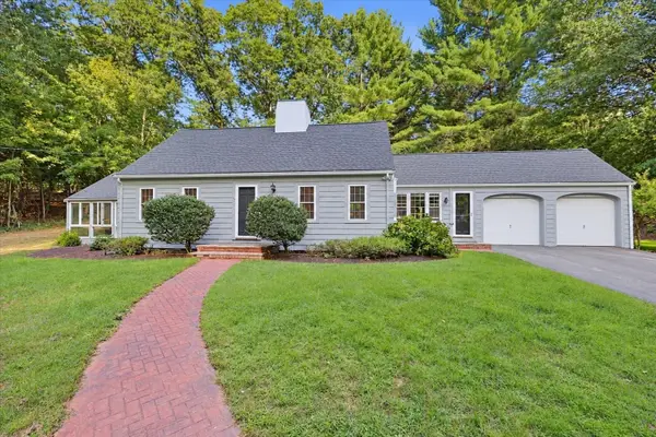 13 Millbrook Rd, Westwood, MA 02090