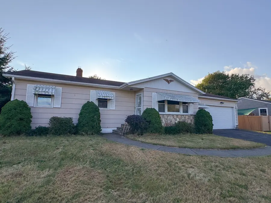7 Ann Ave, Dartmouth, MA 02747 - #3