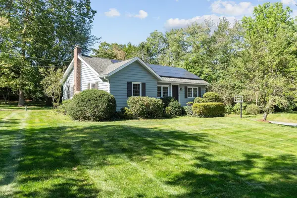 6 Nourse Road, Bolton, MA 01740