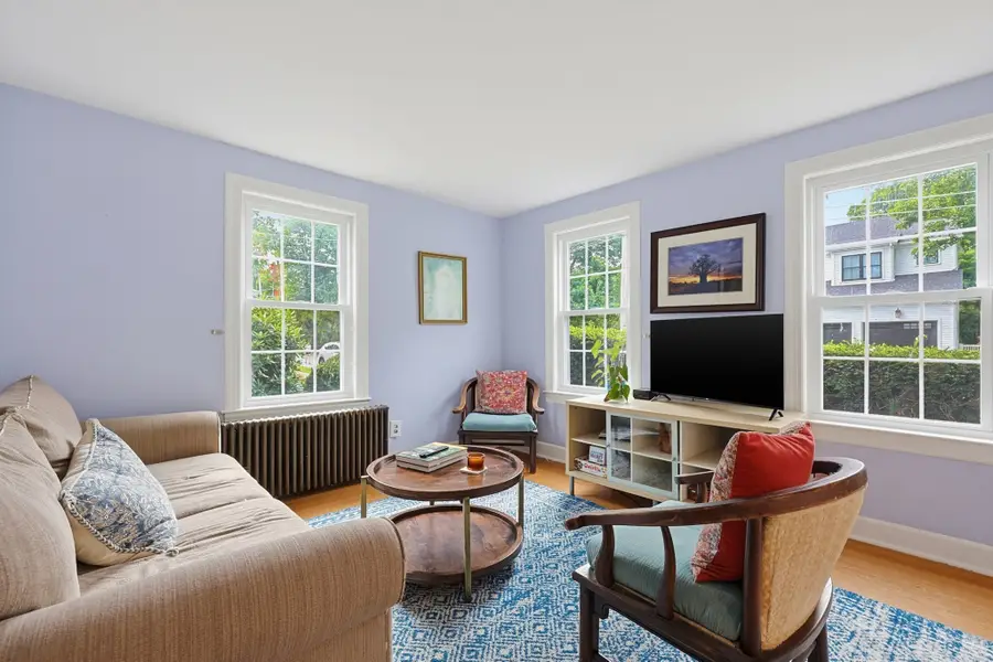14 Mayhew St, Hopkinton, MA 01748 - #2