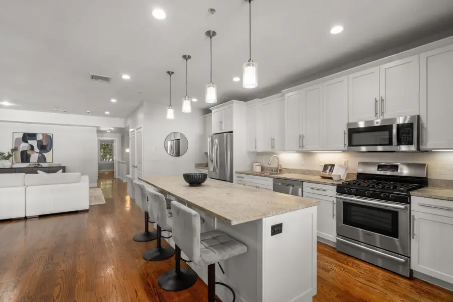 772 East 3rd #2, Boston, MA 02127 - #3