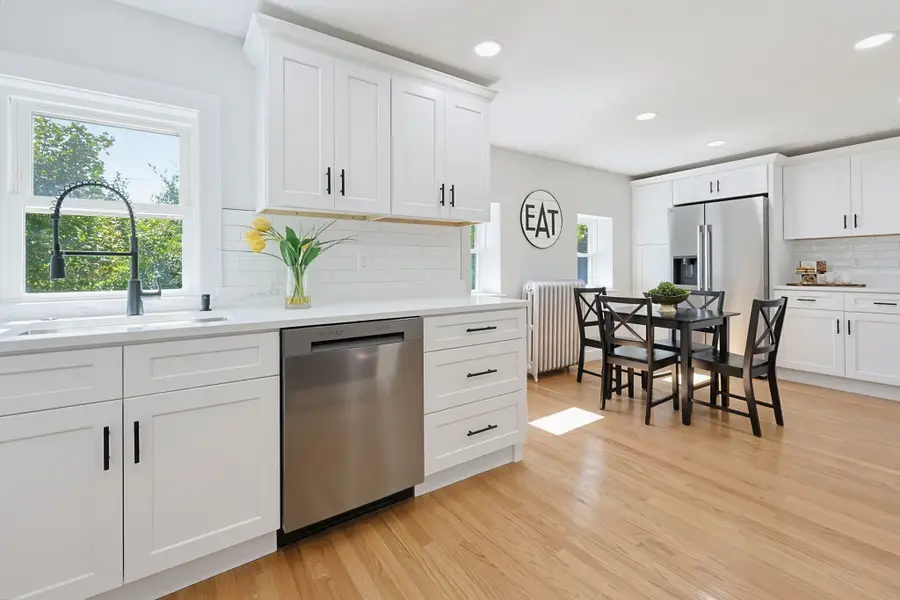 165 Chestnut St, North Attleboro, MA 02760 - #3