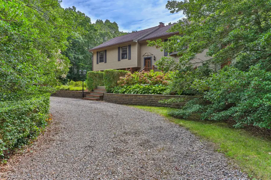 2 Robin Rd, Sandwich, MA 02563 - #2