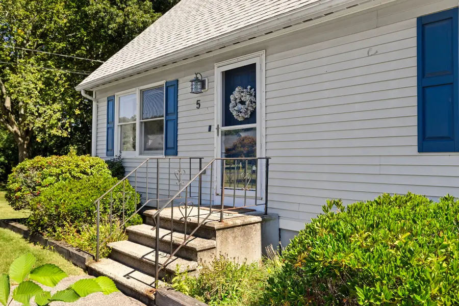 5 Rawson Road, Bellingham, MA 02019 - #2