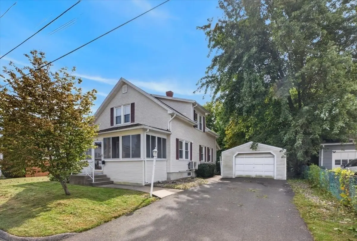 35 Lorraine St, Chicopee, MA 01013 - #1
