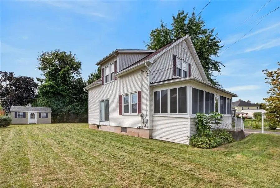 35 Lorraine St, Chicopee, MA 01013 - #2