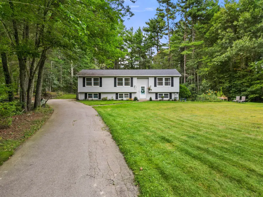 41 Woodland Rd, Uxbridge, MA 01569 - #2