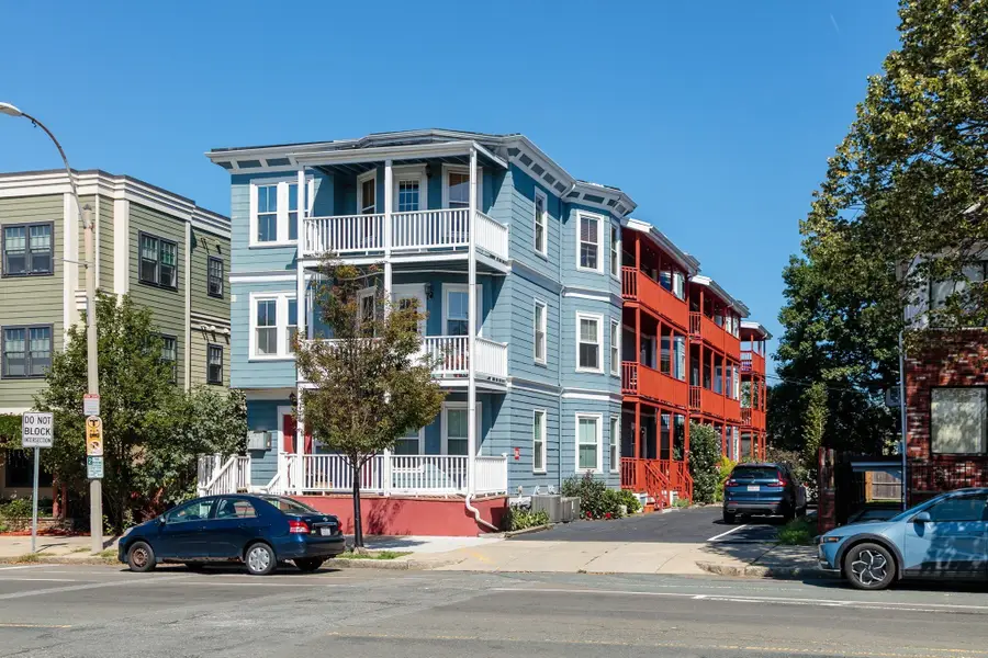 561A Broadway #2, Somerville, MA 02145 - #2