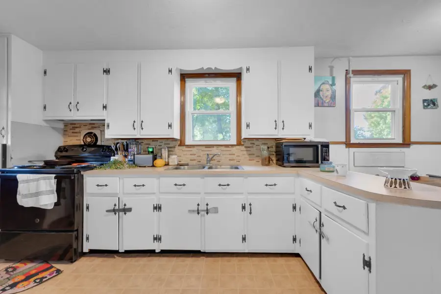 1 Elm St, Oxford, MA 01540 - #2