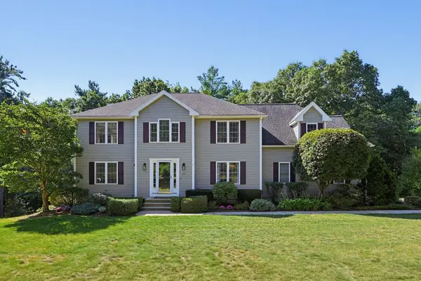 40 Heritage Ave, Ashland, MA 01721