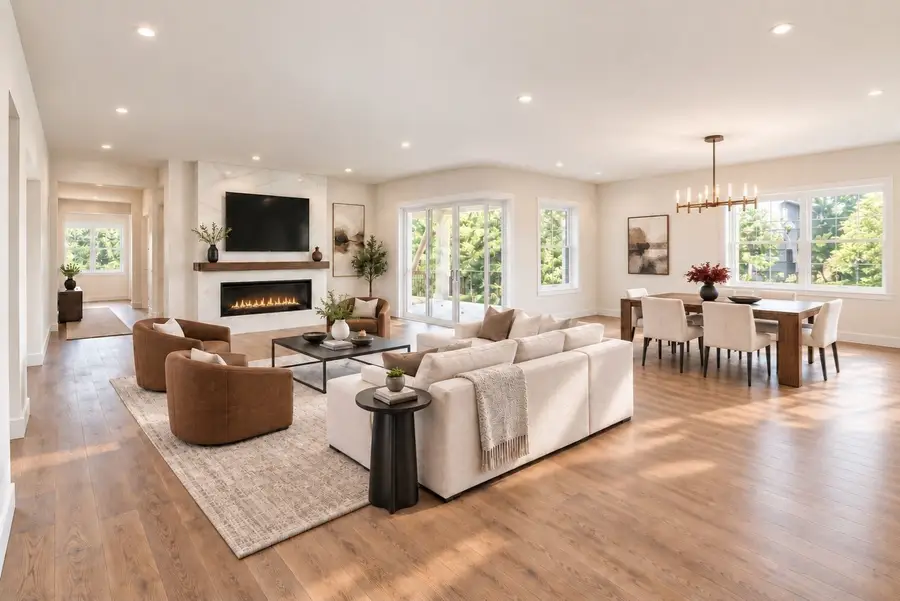 11 Charles St, North Reading, MA 01864 - #3