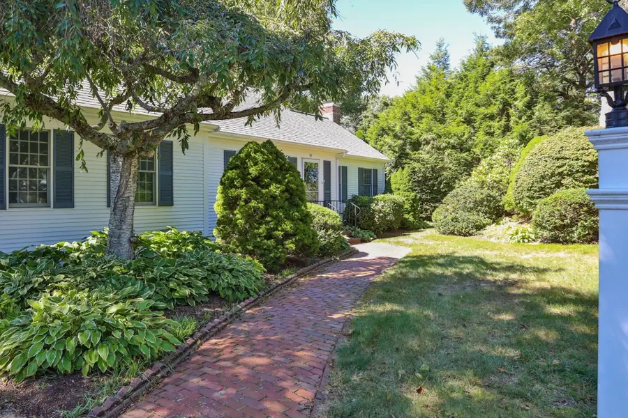 39 Spinnaker Ln, Bourne, MA 02559 - #2