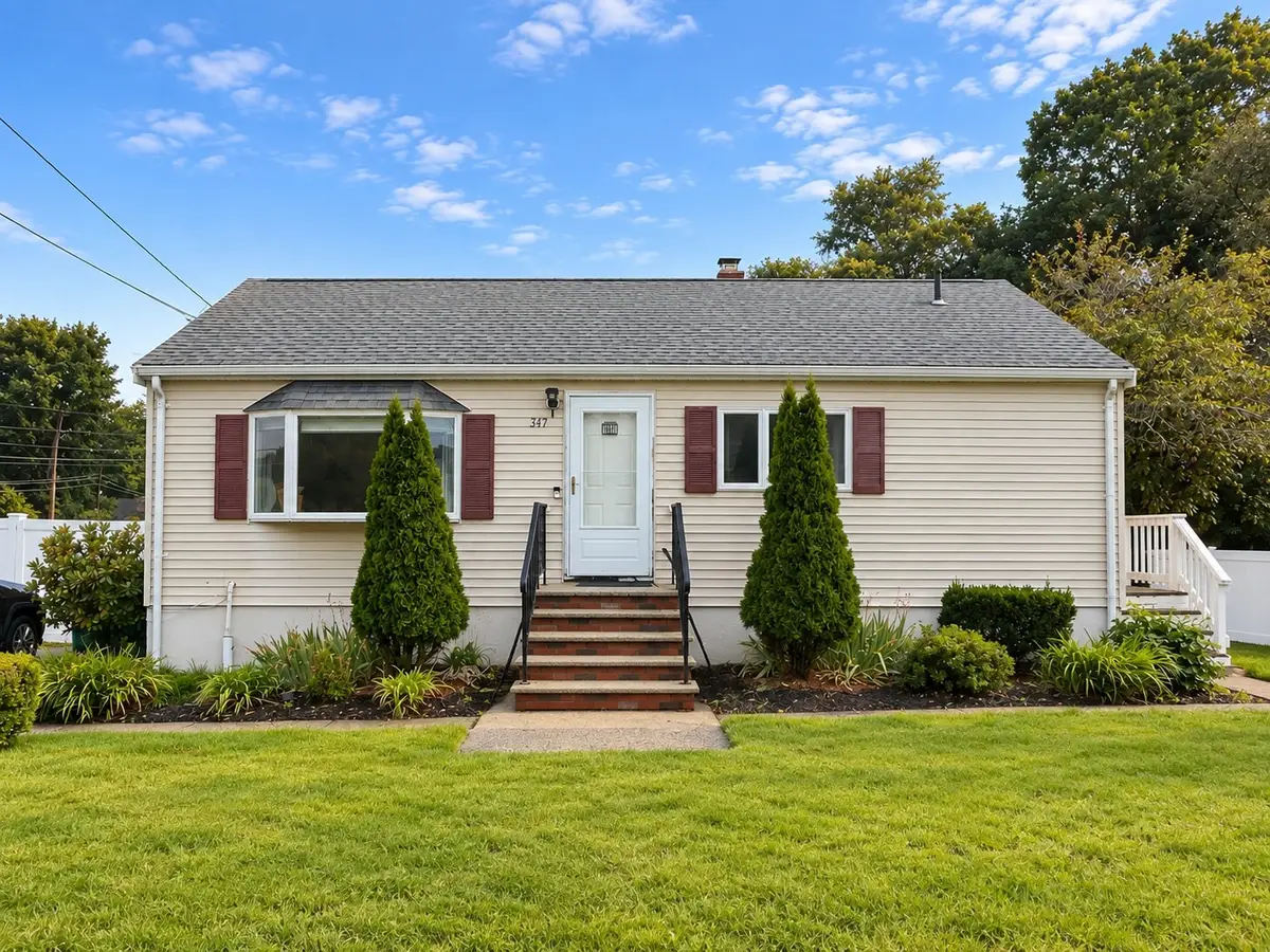 347 Lexington St, Woburn, MA 01801 - #1