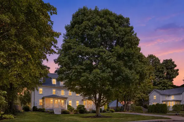 10 Green St #10, Medfield, MA 02052