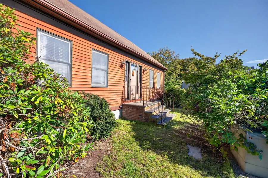 52 Donny Dr, New Bedford, MA 02740 - #2