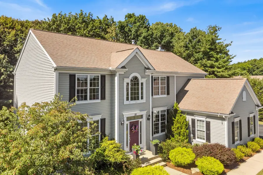 32 Howarth Dr, Upton, MA 01568 - #3