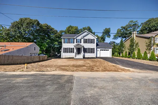 40 N Ogden St, Fall River, MA 02723