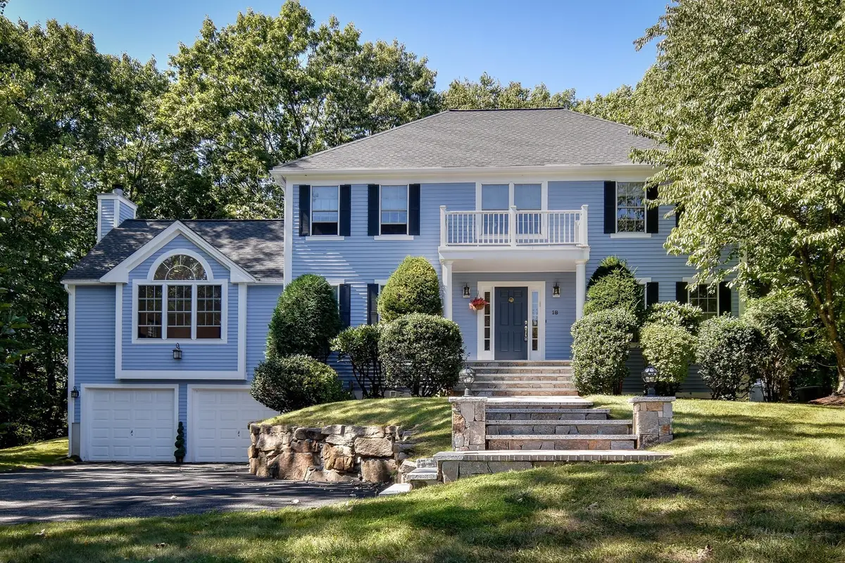 18 Pilgrim Rd, Ashland, MA 01721 - #1