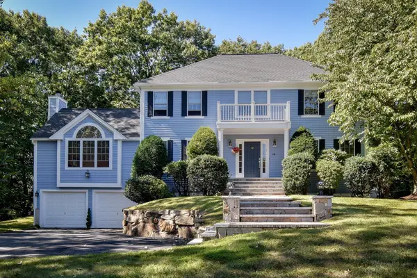 18 Pilgrim Rd, Ashland, MA 01721
