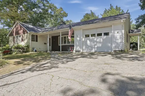 5 Donna Lane, Dudley, MA 01571