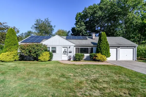 11 Spring Valley Rd, Natick, MA 01760