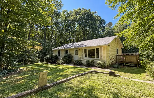 42 Boyden Rd, Pelham, MA 01002