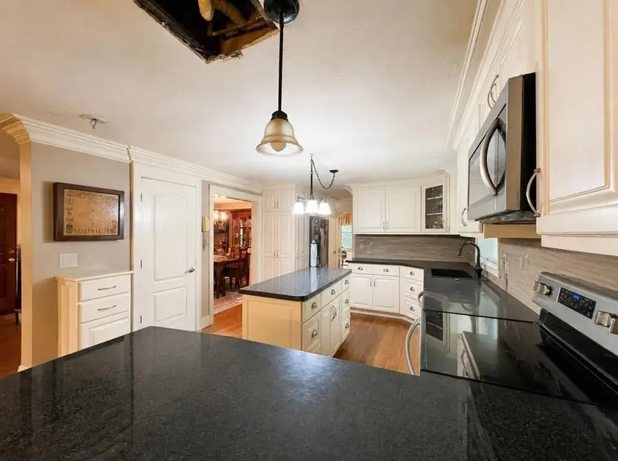 94 Mountain Ave, Pembroke, MA 02359 - #3