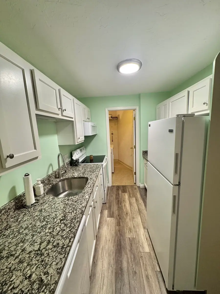 1195 Grafton St #87, Worcester, MA 01604 - #3