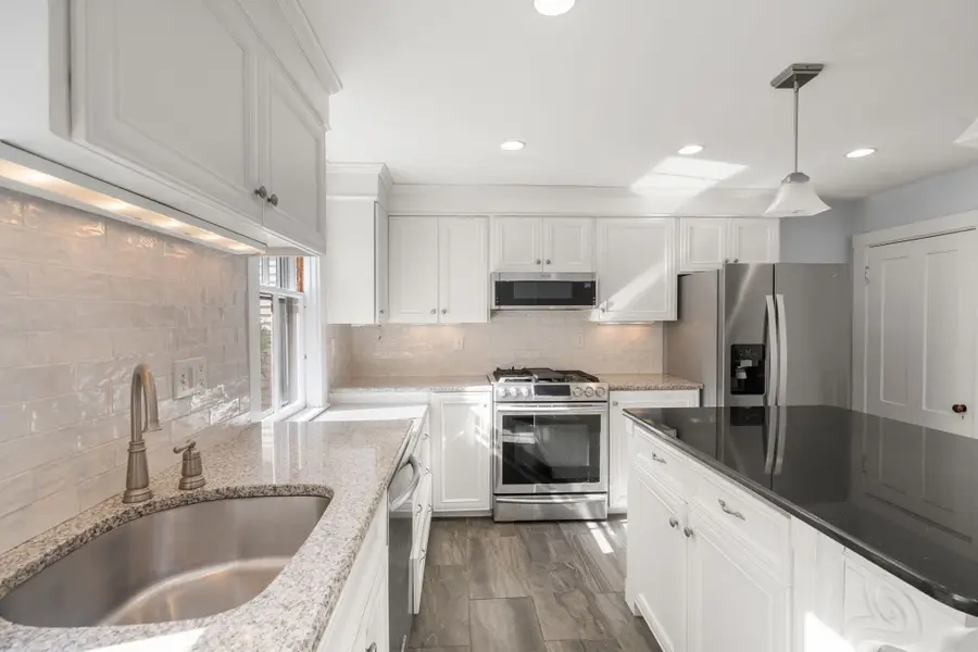 324 Union St #1, Millis, MA 02054 - #2