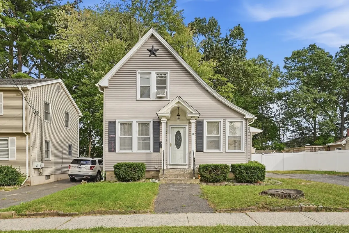 11 Garrity St, Chicopee, MA 01020 - #1