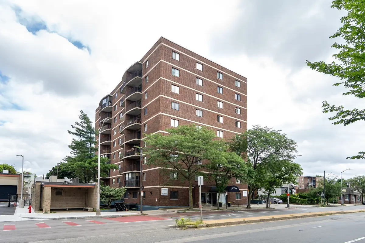 2353 Massachusetts #31, Cambridge, MA 02140 - #1