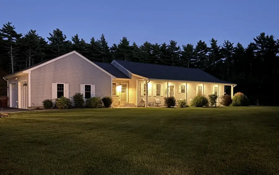 88 Beach Street, Middleboro, MA 02346 - #3