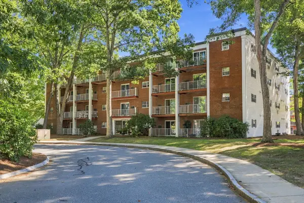 55 Greentree Lane #49, Weymouth, MA 02190