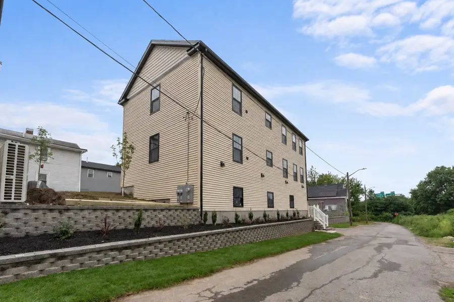 10 Buffalo Ct, Providence, RI 02909 - #2