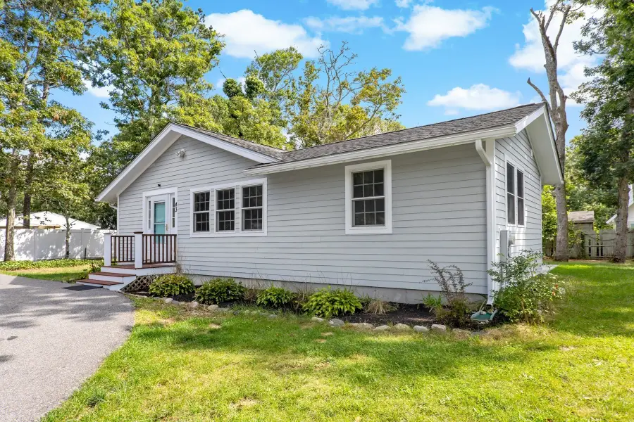 43 Forest Dr, Mashpee, MA 02649 - #3