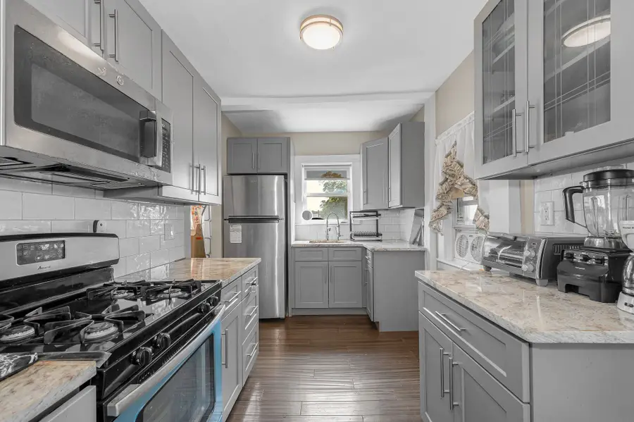 25 Sheafe St, Malden, MA 02148 - #3