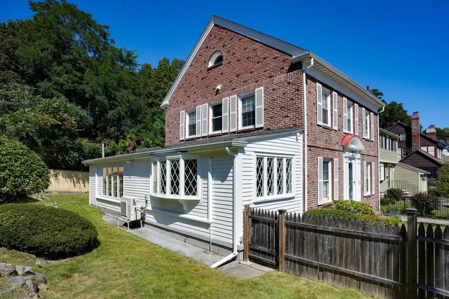 4 Parkway Road, Medford, MA 02155 - #2