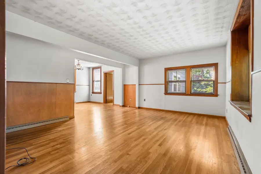 131 Altamont Ave, Melrose, MA 02176 - #3
