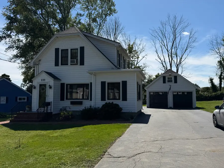 233 Gifford Ave, Somerset, MA 02726 - #2