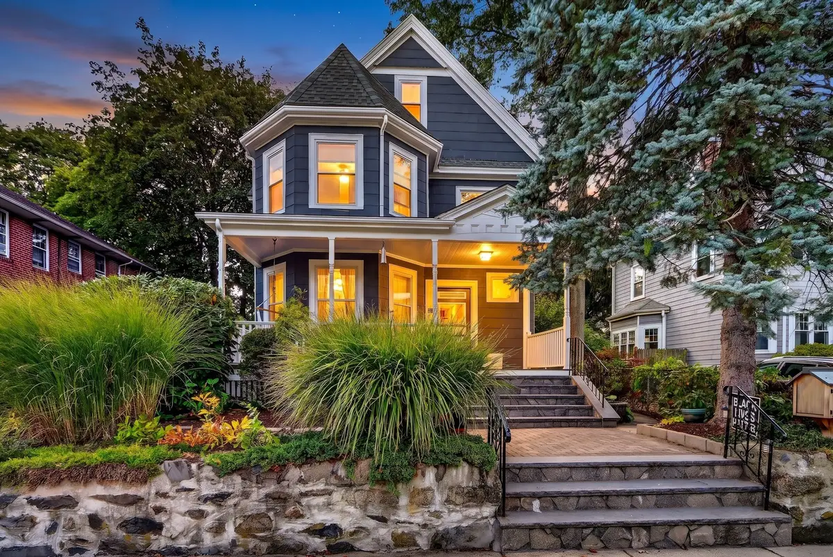 12 Lorette St, Boston, MA 02132 - #1