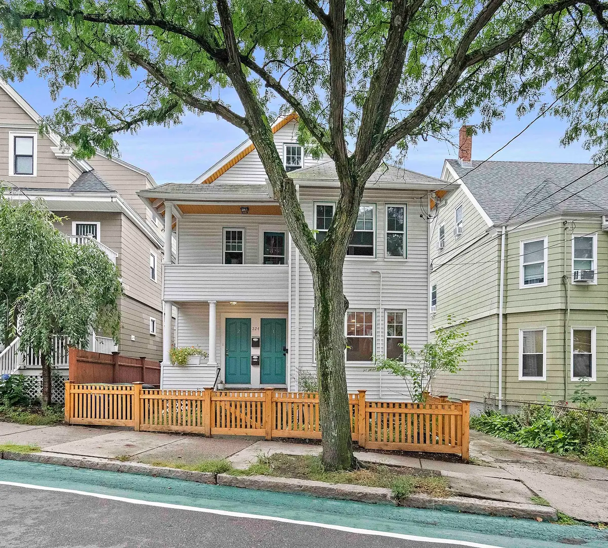 224 Summer St #1, Somerville, MA 02143 - #1