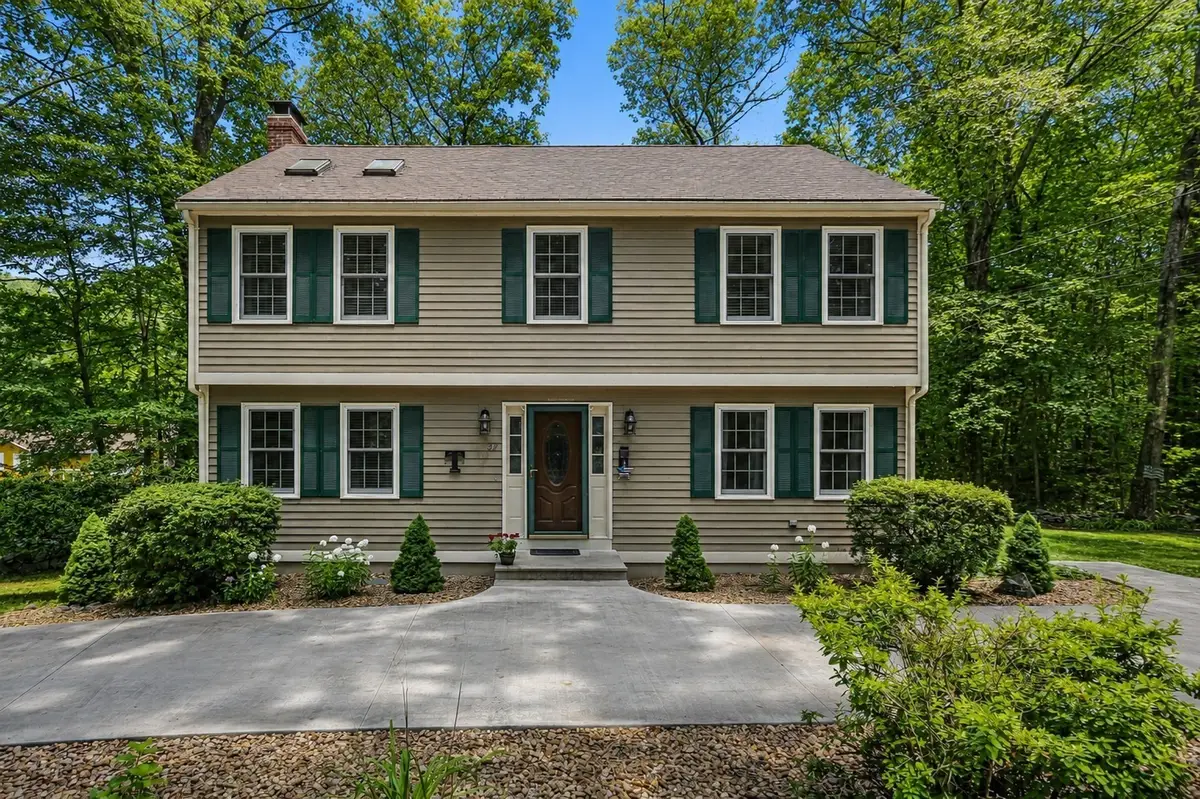 32 Sibley Rd, Sutton, MA 01590 - #1