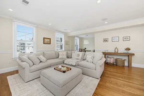 21 Salem St #2, Boston, MA 02129
