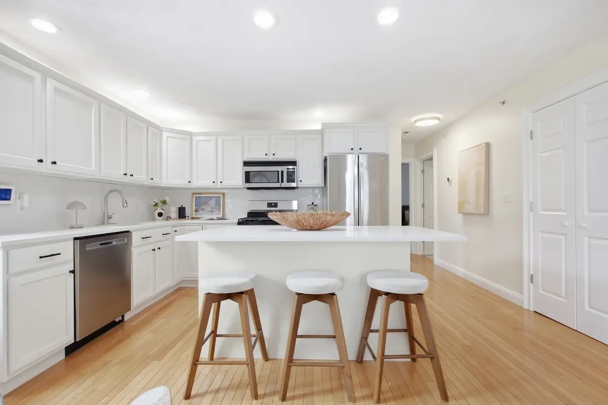 194 E St #A, Boston, MA 02127 - #1