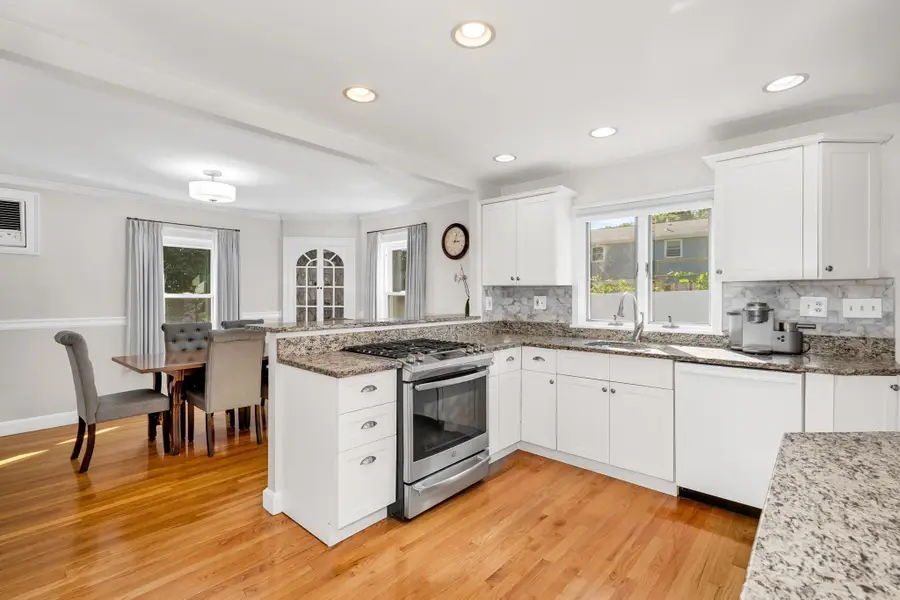 9 Priscilla Ln, Winchester, MA 01890 - #3