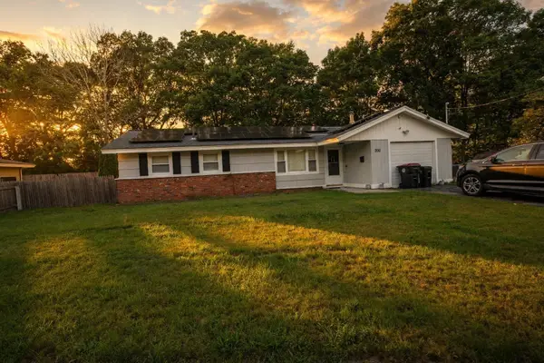200 Lynn Rd, Brockton, MA 02302