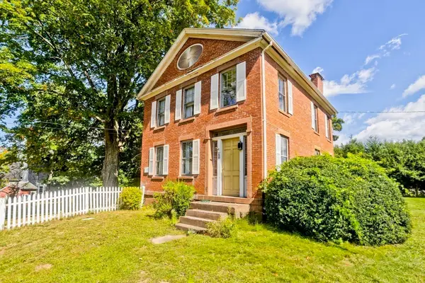 40 Somers Rd, East Longmeadow, MA 01028