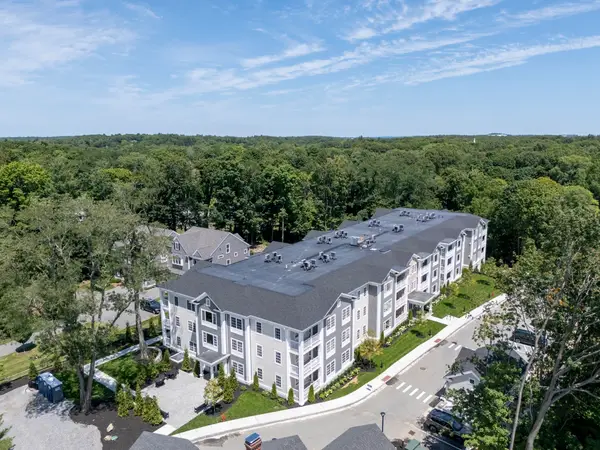 93 Bedford Street #110, Lexington, MA 02420