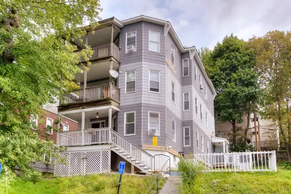 27 Rodney St, Worcester, MA 01605